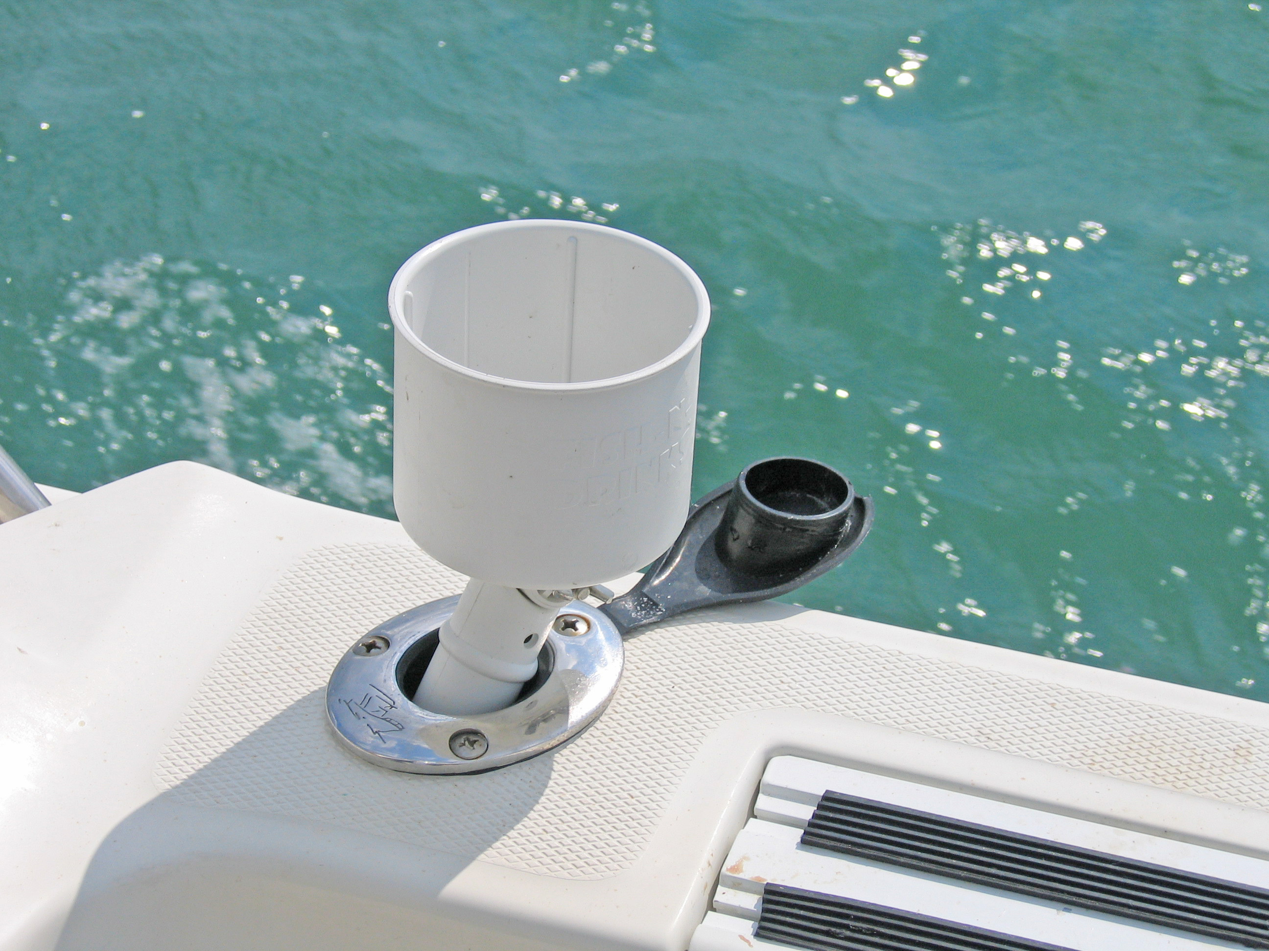 Home - Rod Holder Mounted Boating and Fishing Products - Fish-N-Drinks